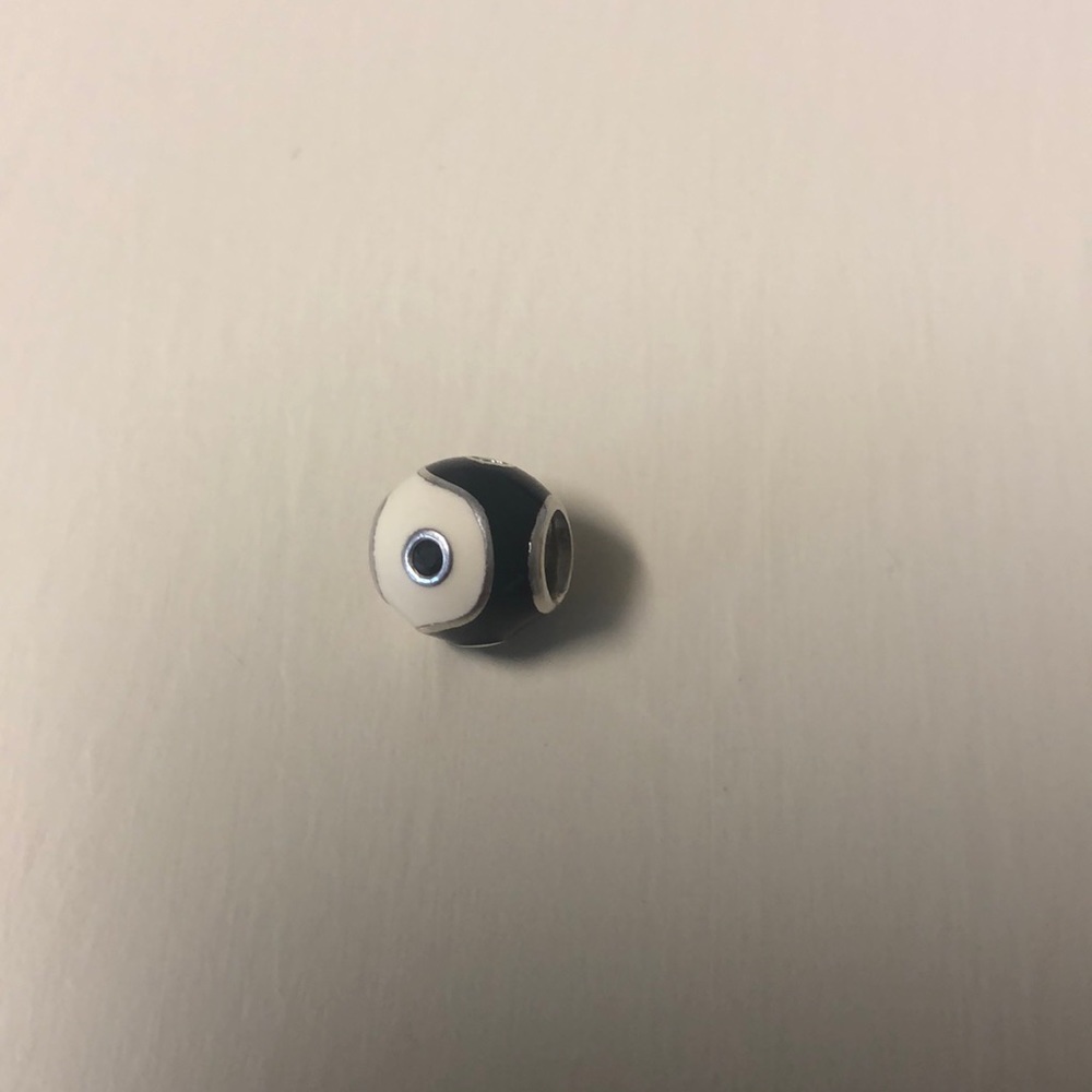 Retired Pandora Yin Yang Charm